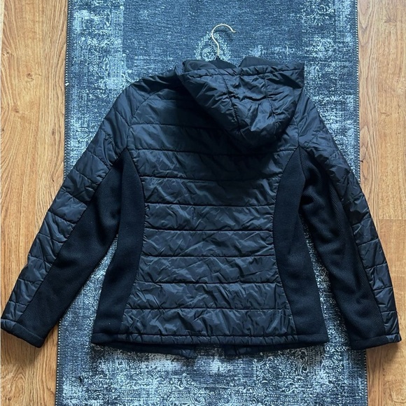 Women’s Spyder Jacket - Picture 6 of 6